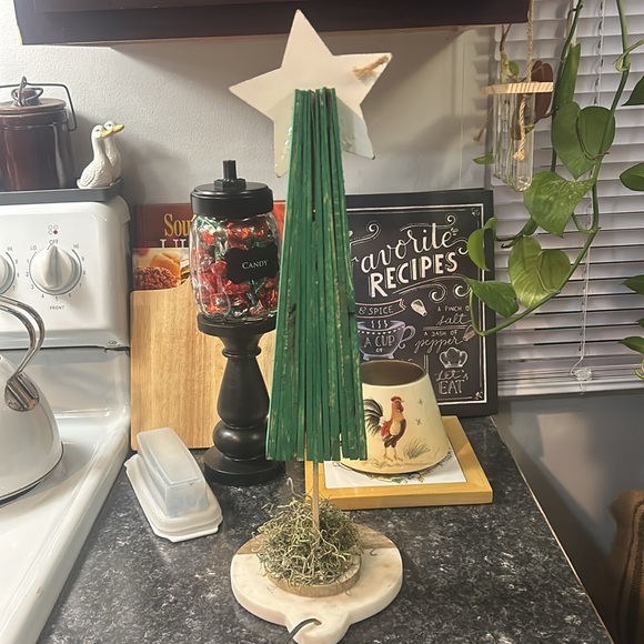 Wood shim Christmas tree - Picture 3 of 3